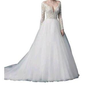 Elegant White Lace Long Sleeve Gown